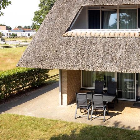 Escape, Appartement Met Groot Terras Buren  Kültér fotó