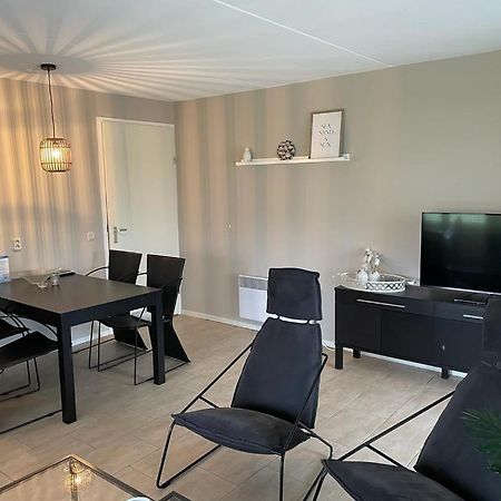 Escape, Appartement Met Groot Terras Buren  Kültér fotó