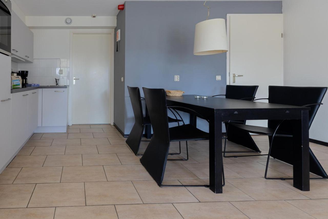 Escape, Appartement Met Groot Terras Buren  Kültér fotó