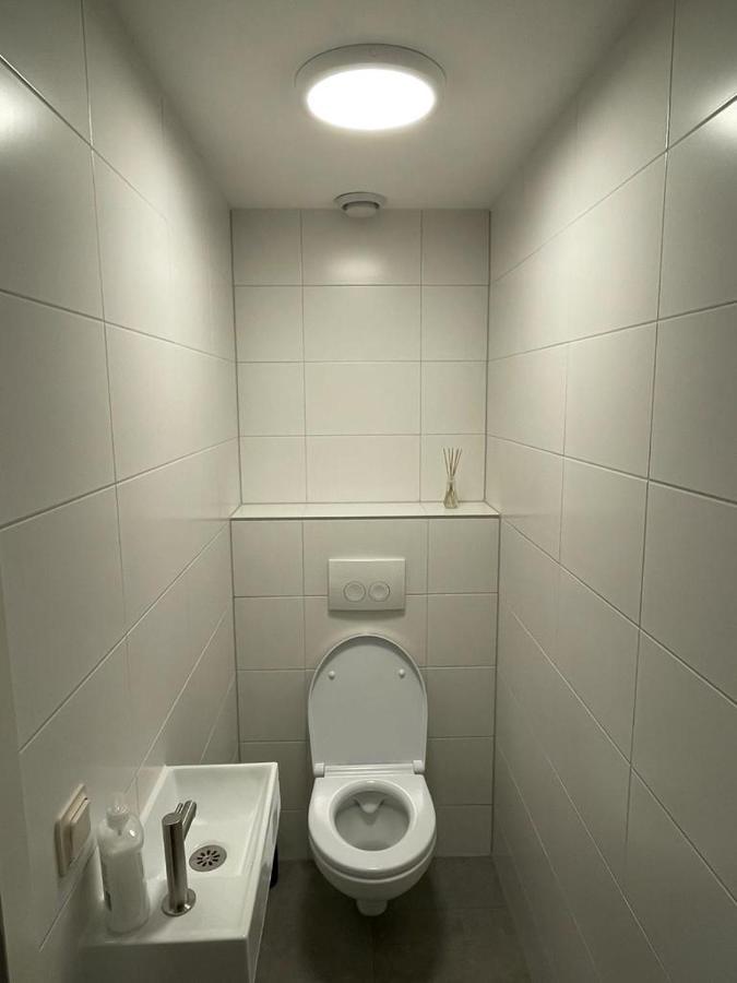 Escape, Appartement Met Groot Terras Buren  Kültér fotó